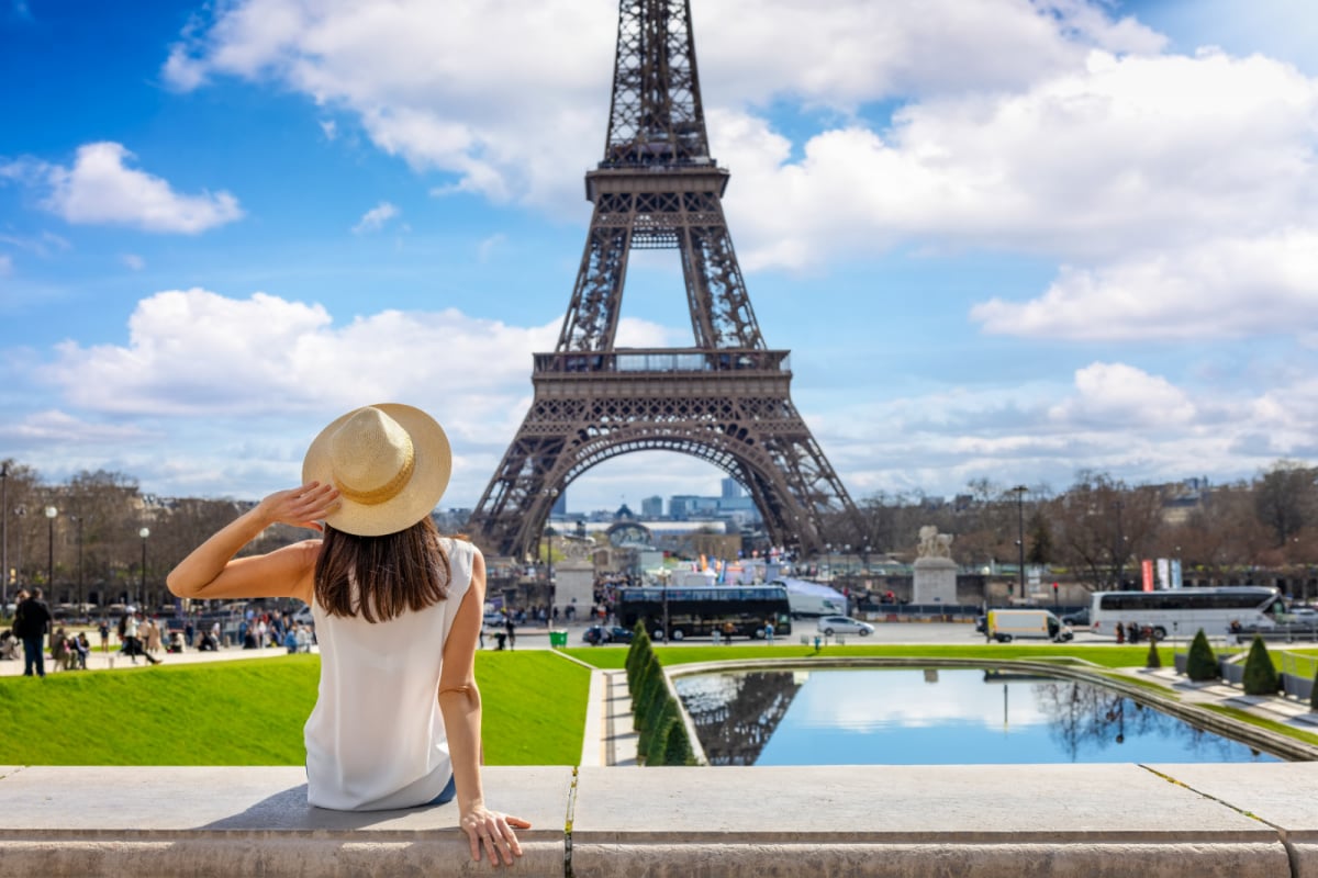 What NOT To Do In Paris: 8 First-Time Travel Mistakes To Avoid